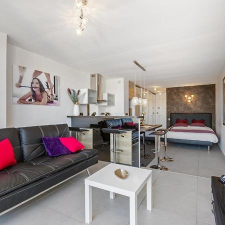 Village Naturiste R4N - Le Wildly Heliopolis Luxe Agde Bagian luar foto